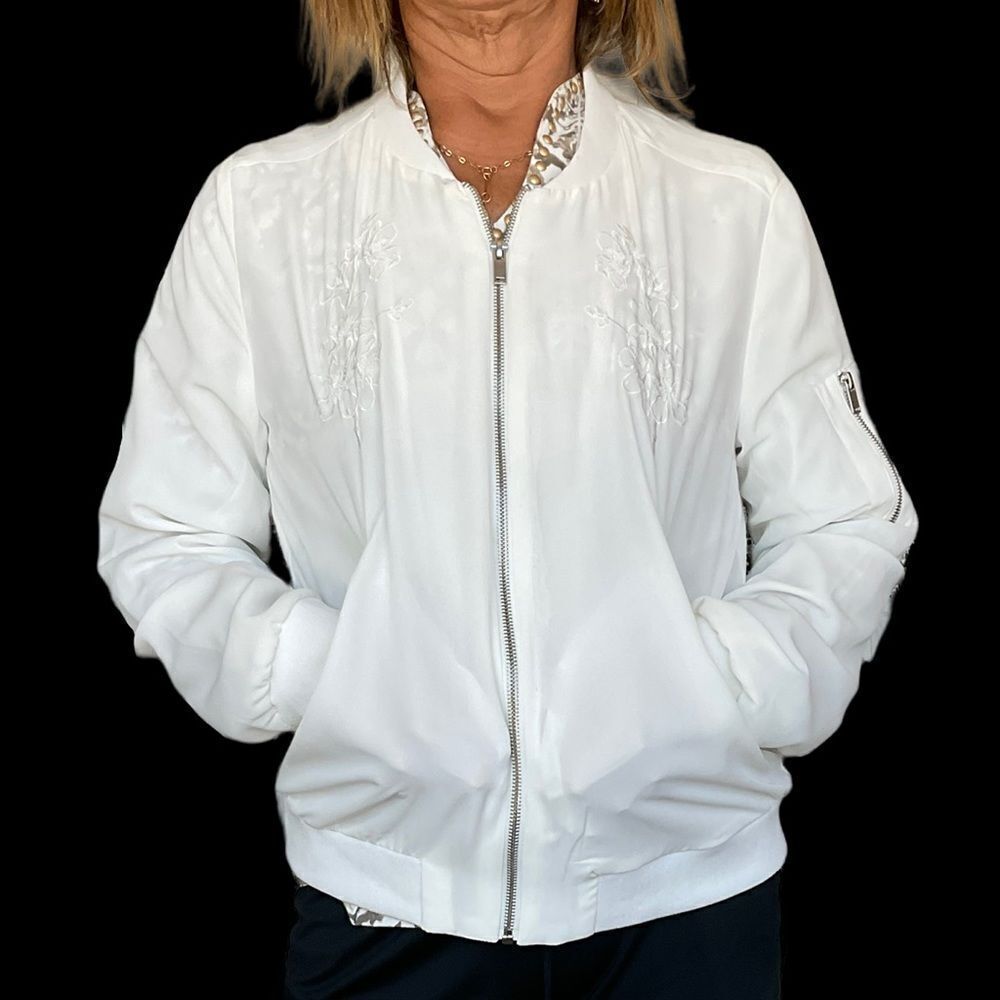 WHITE NYLON‎ JACKET WITH EMBROIDERED FRONT